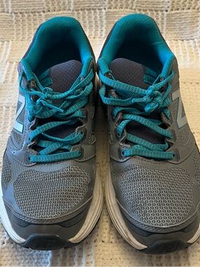 New Balance Gray and Teal Women's Sneakers